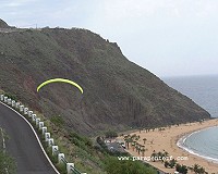 ESCUELAS de PARAPENTE - Vuelo en tándem, con un parapente biplaza